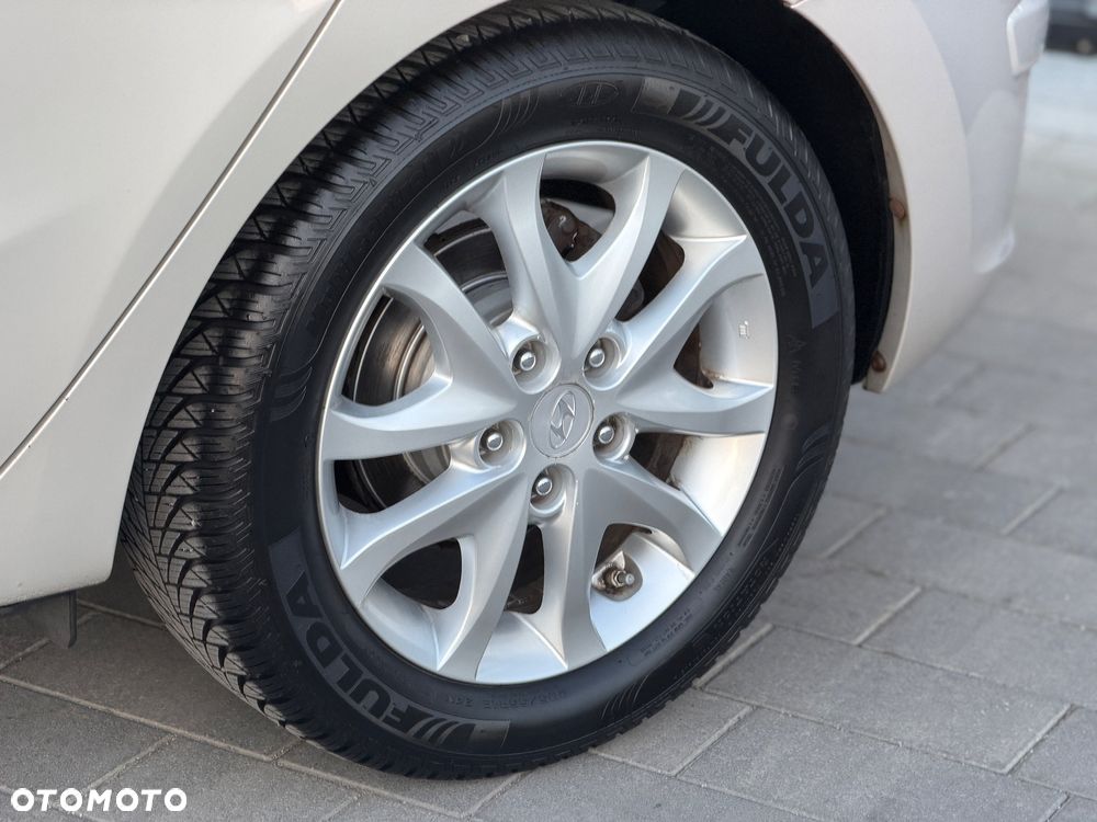 Hyundai i30 1.6 CRDi Premium - 28