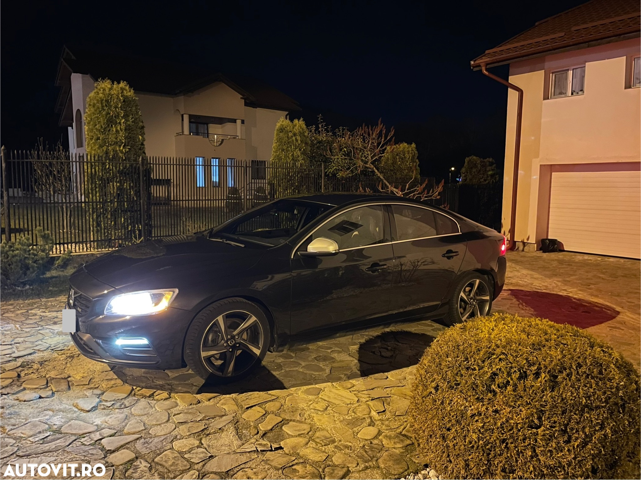 Volvo S60 D2 Start-Stop R-Design - 16