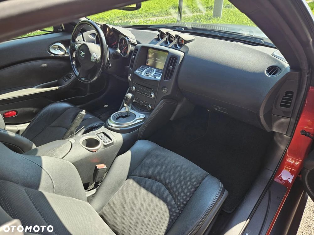 Nissan 370 Z - 8