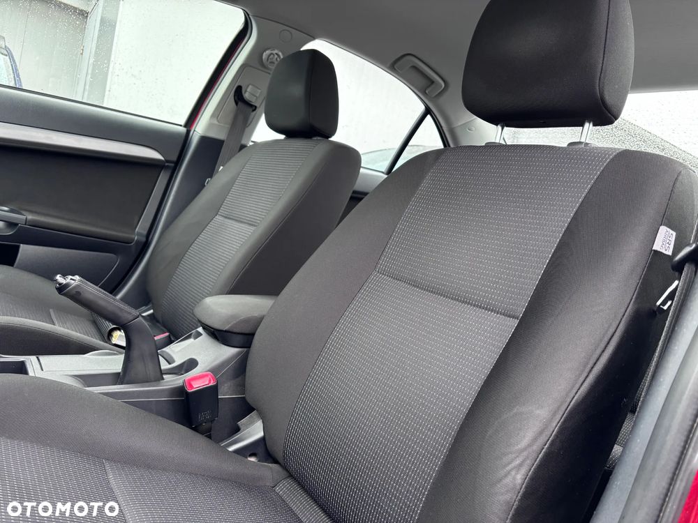 Mitsubishi Lancer 1.5 Inform ASTC - 12