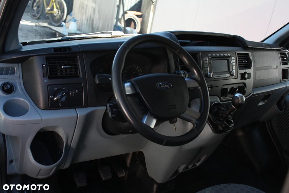Ford Transit - 8