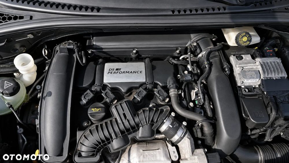 Citroën DS3 THP 208 Start & Stop PERFORMANCE - 4