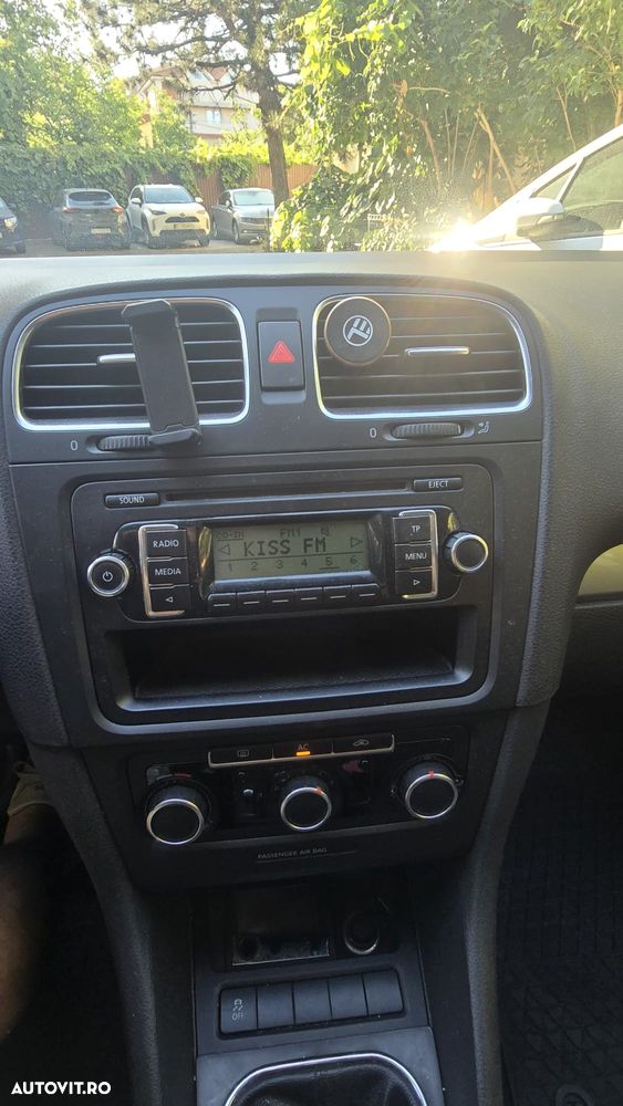 Volkswagen Golf 1.6 TDI DPF Trendline - 14