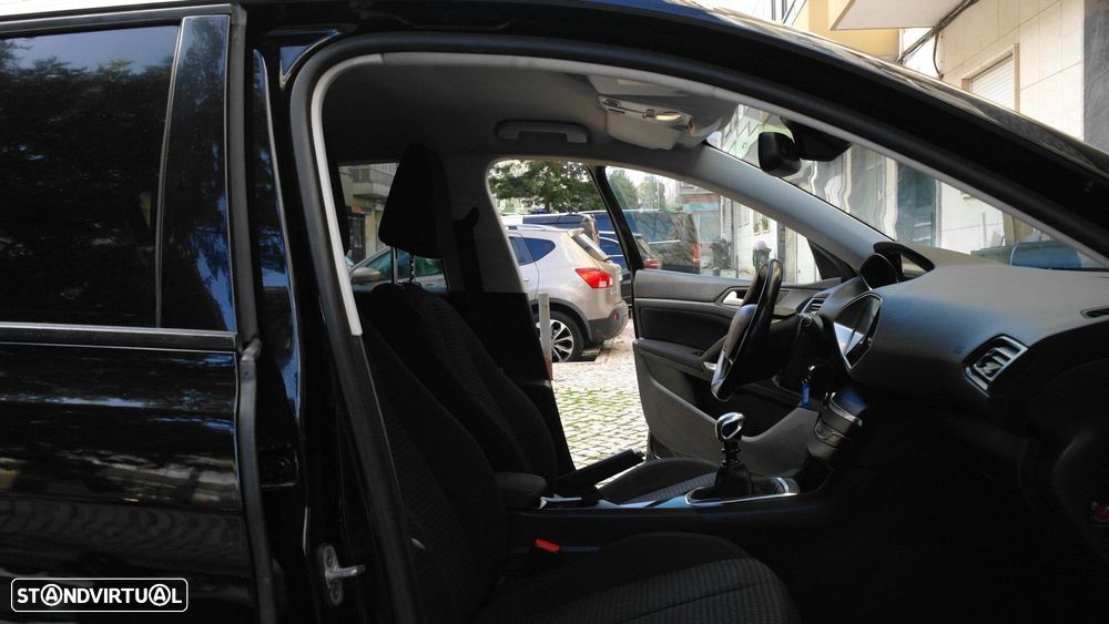 Peugeot 308 1.2 PureTech Active - 34