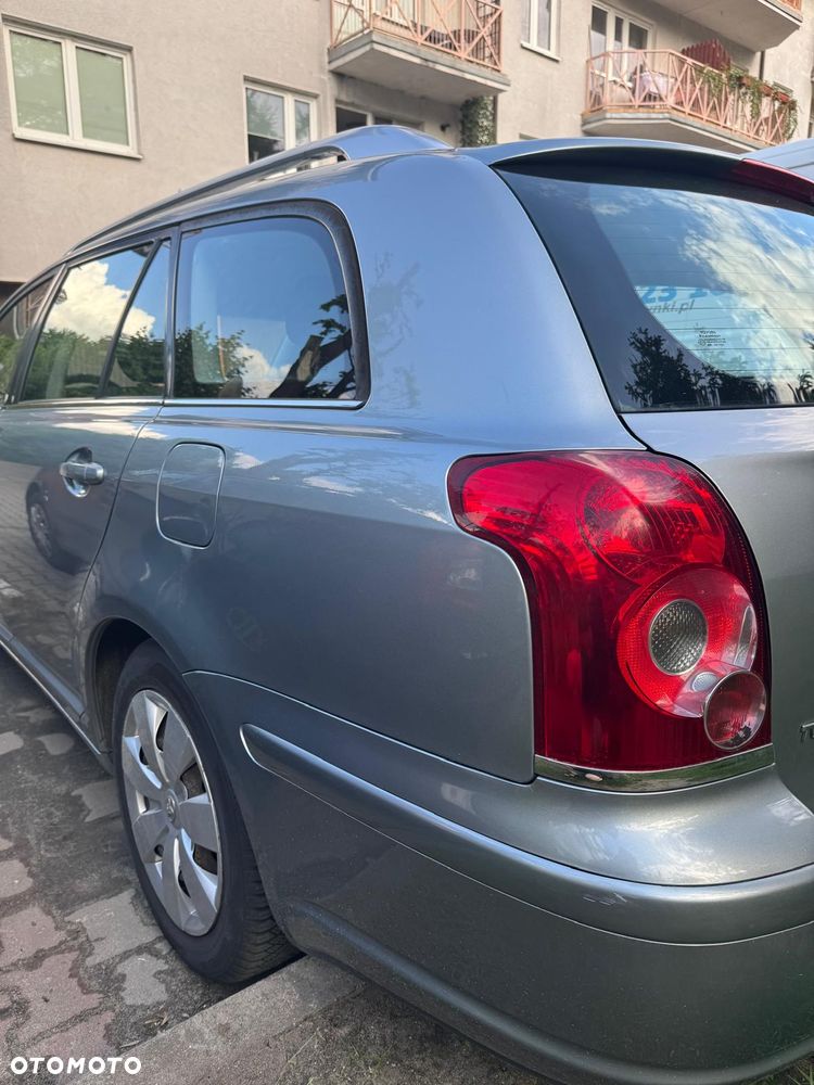 Toyota Avensis 2007 photo 5