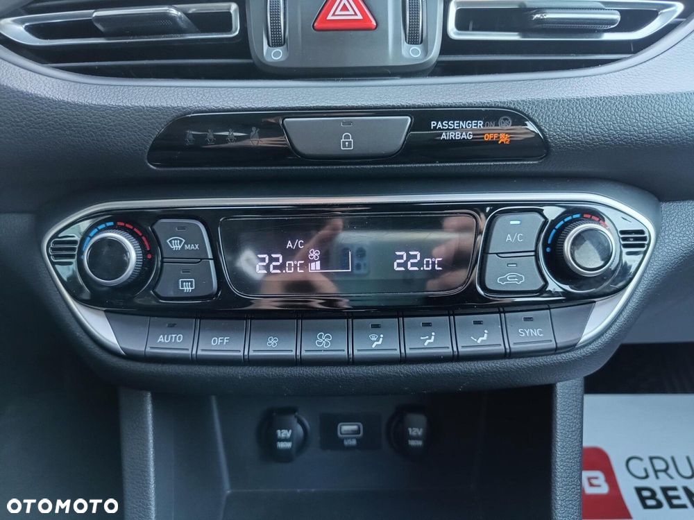 Hyundai i30 1.5 T-GDI 48V Smart DCT - 25