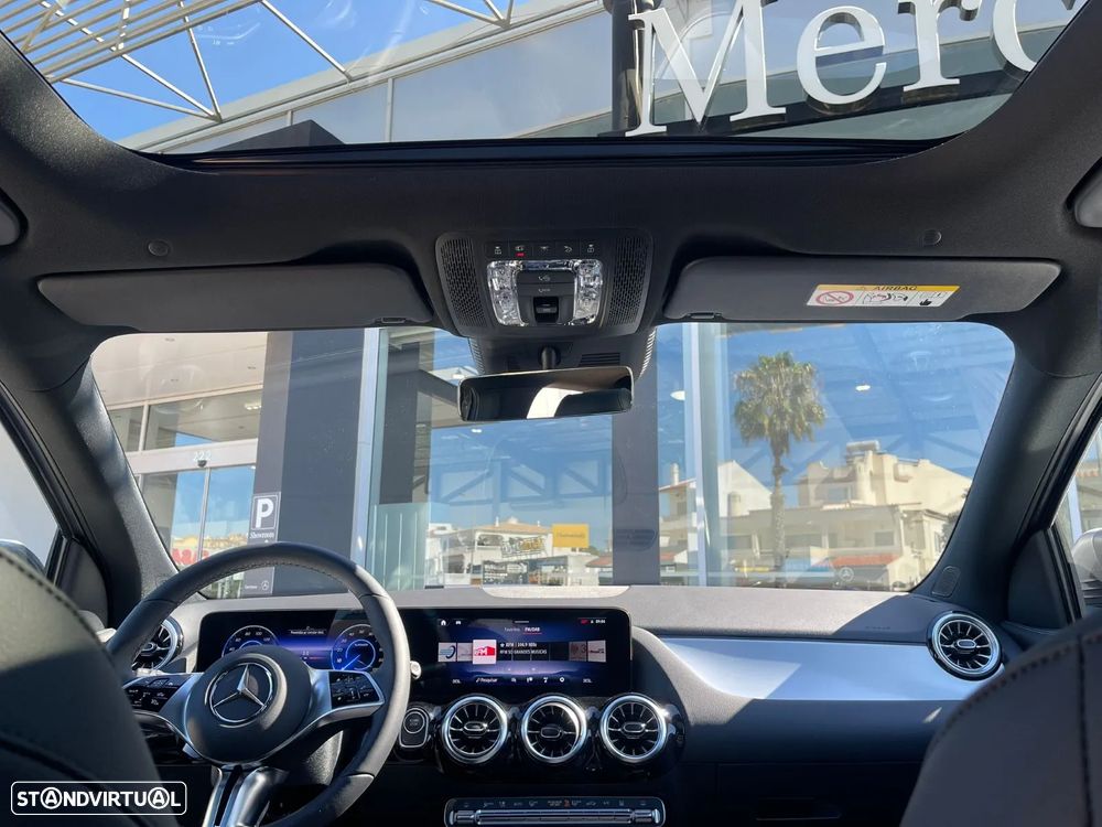 Mercedes-Benz EQA 350 4Matic Progressive - 8