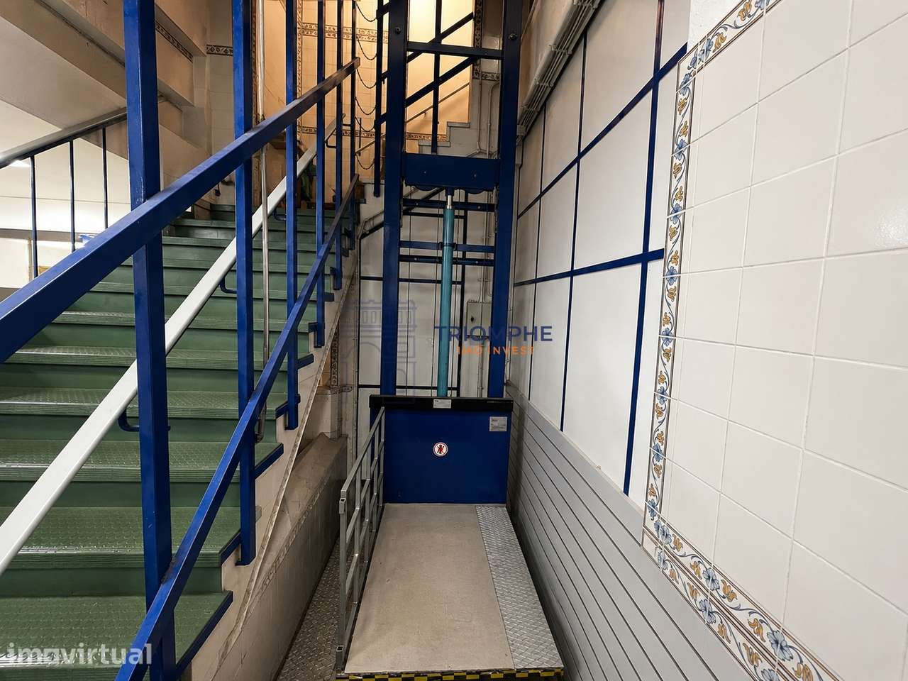 Loja Comercial com 201 m² no Centro de Algés - Grande imagem: 5/13