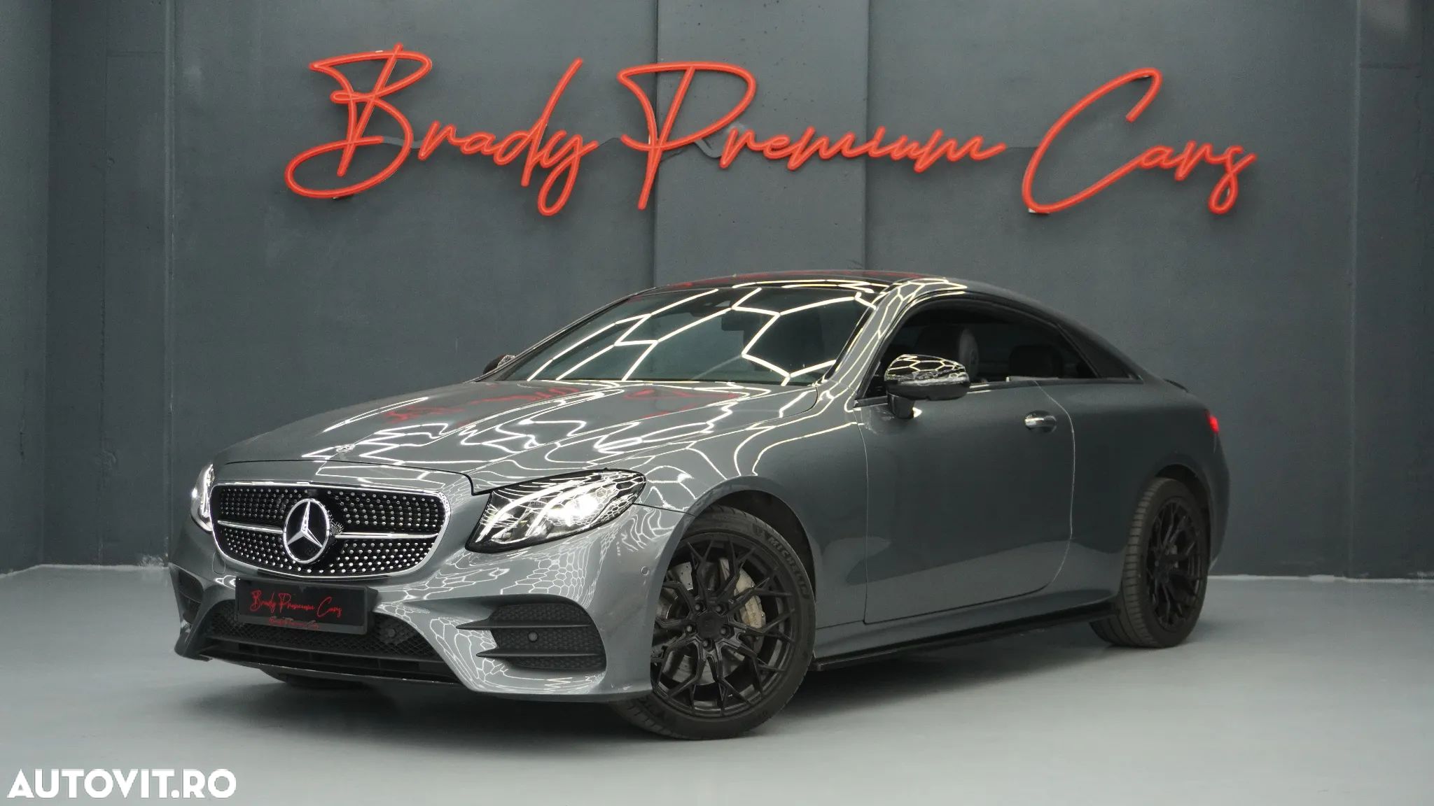 Mercedes-Benz E 400 Coupe 4MATIC Aut. - 1