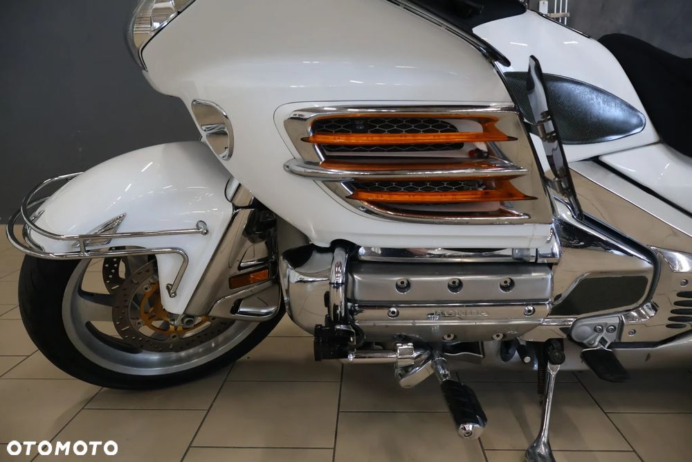 Honda GL - 26