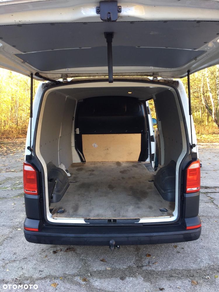 Volkswagen Transporter - 11