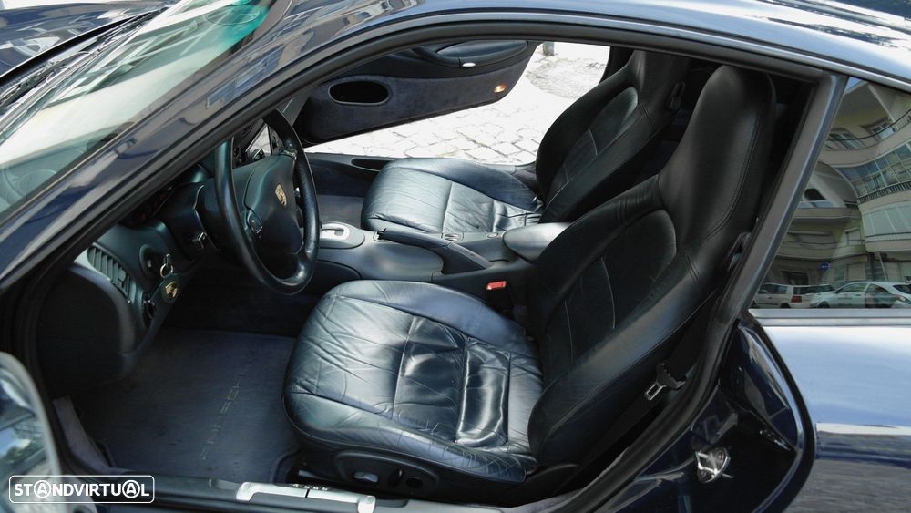 Porsche 911 (996) Carrera Coupé - 40
