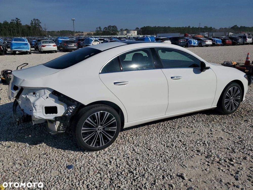 Mercedes-Benz CLA 250 4Matic 7G-DCT Edition 1 - 3