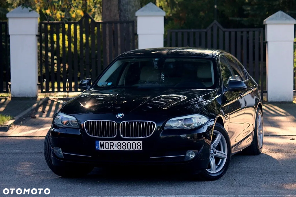 BMW Seria 5 520d Sport-Aut - 2