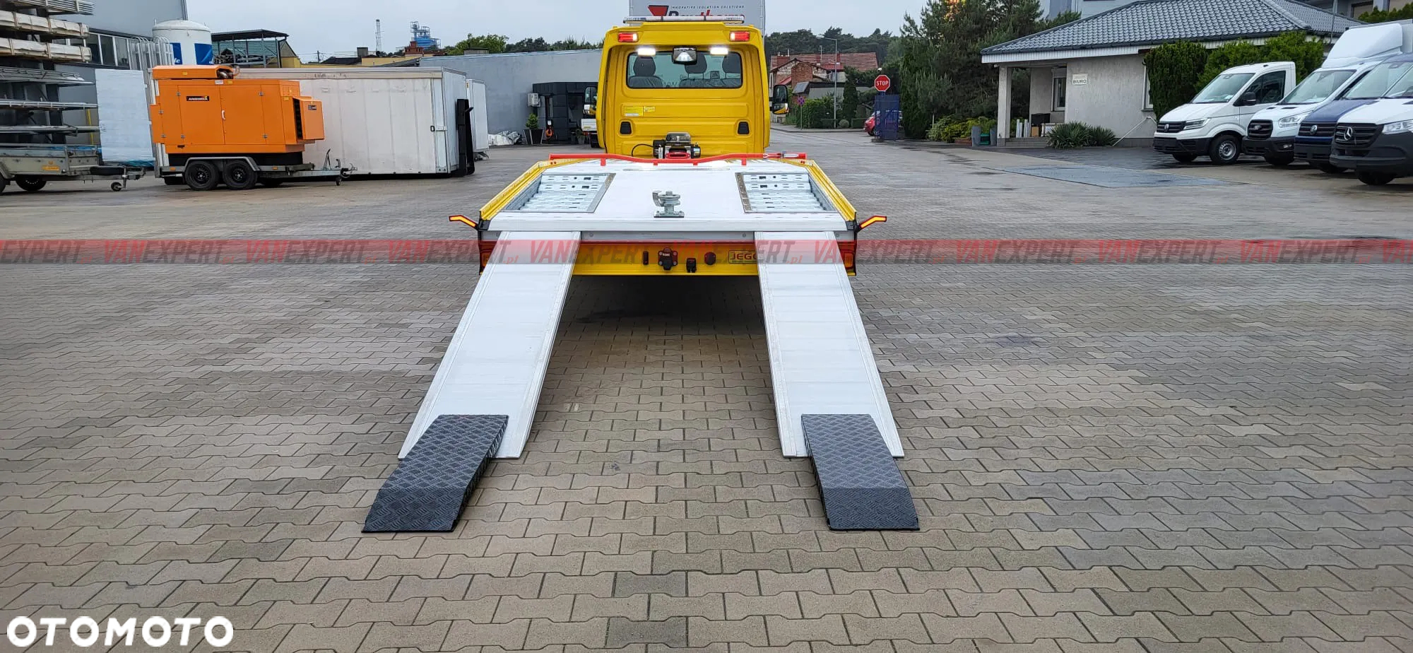 Iveco Daily 70C21H A8 P Laweta z zapadniami - 5