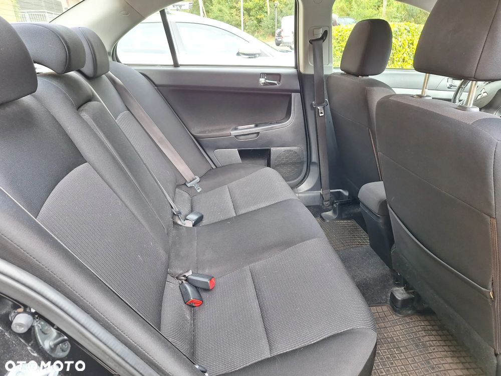 Mitsubishi Lancer 1.8 Instyle CVT - 16