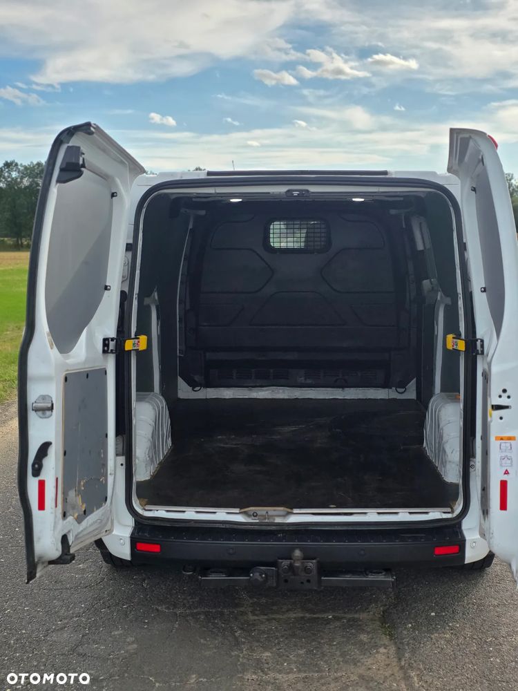 Ford TRANSIT CUSTOM - 4