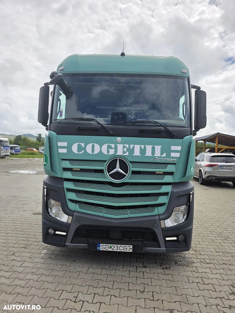 Mercedes-Benz Actros - 1