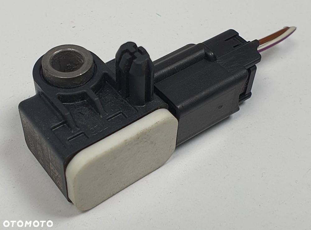CZUJNIK SENSOR UDERZENIOWY FORD FOCUS MK2 8M5T-14B342-AC
