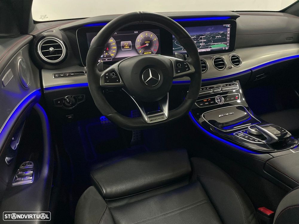 Mercedes-Benz E 43 AMG 4-Matic - 25
