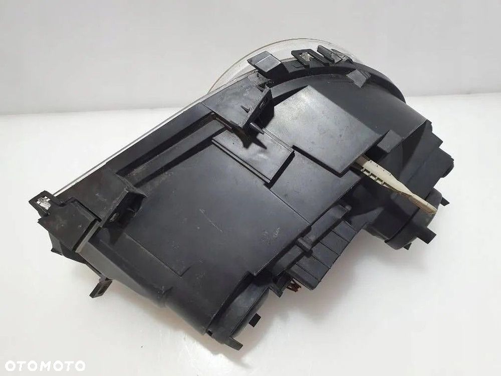 Volkswagen Polo 2002 Lewa strona Lampa przednia 6Q1941007M - 10