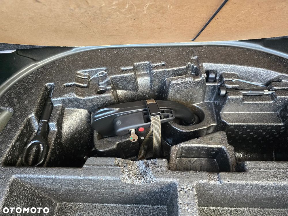 Skoda Octavia 2.0 TDI 4x4 DSG L&K - 24