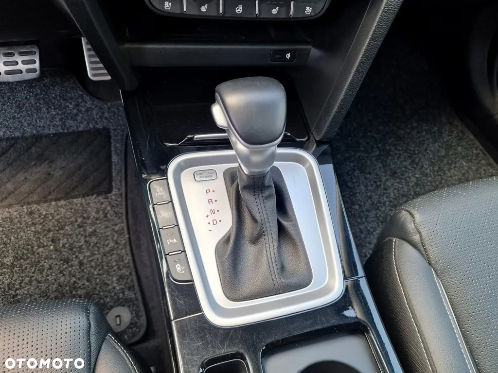 Kia XCeed 1.6 GDI PHEV Business Line DCT - 33
