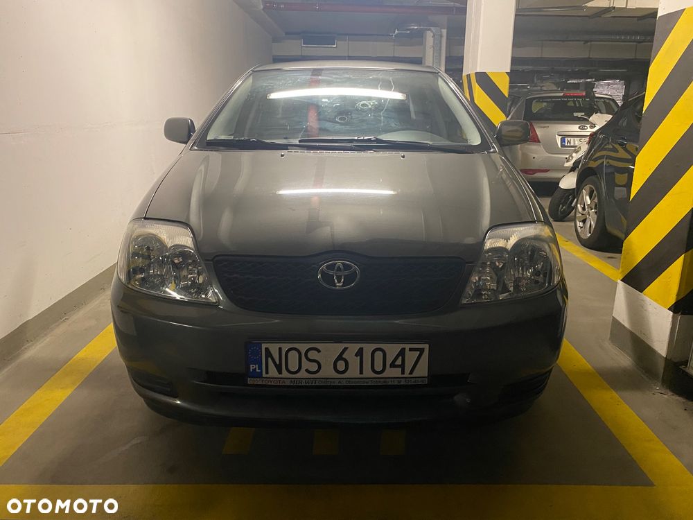 Toyota Corolla - 1