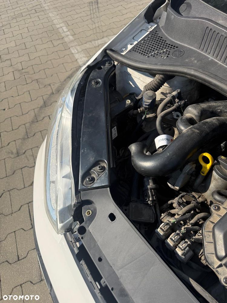 Volkswagen up! 1.0 Beats - 15