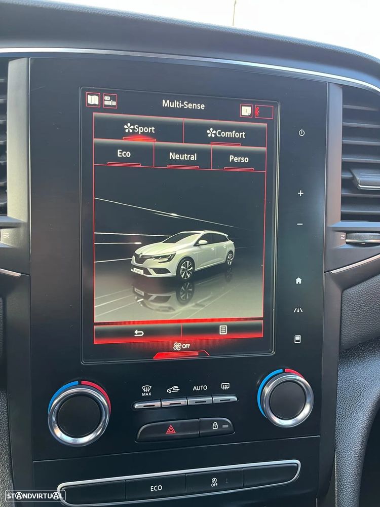 Renault Mégane Sport Tourer 1.5 Blue dCi Bose Edition - 22