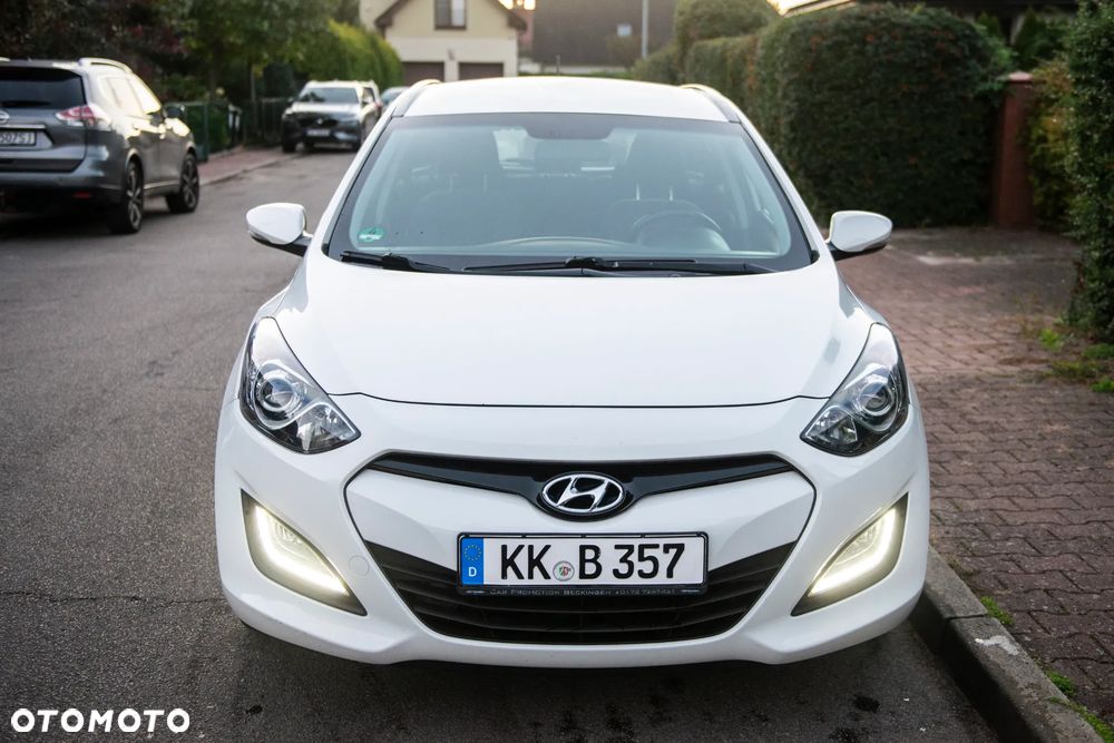 Hyundai i30 i30cw 1.6 Fifa World Cup Edition - 2