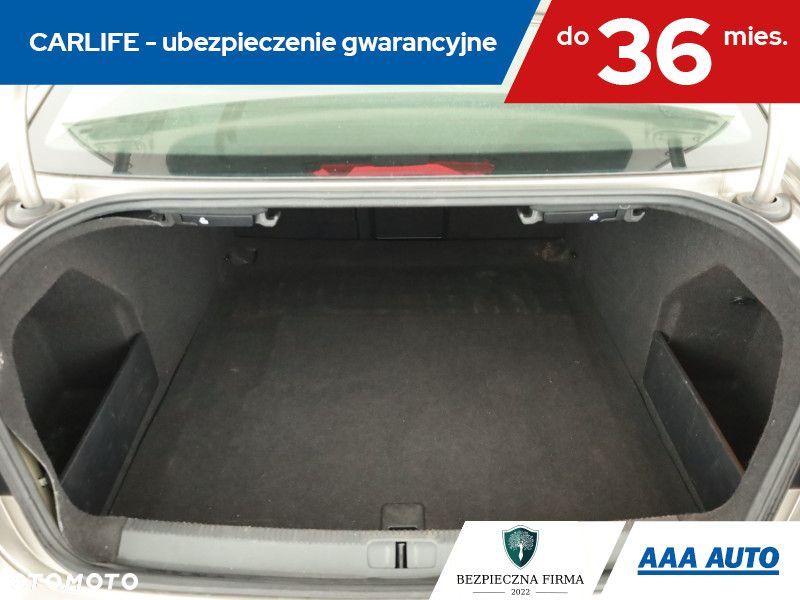 Volkswagen Passat - 19