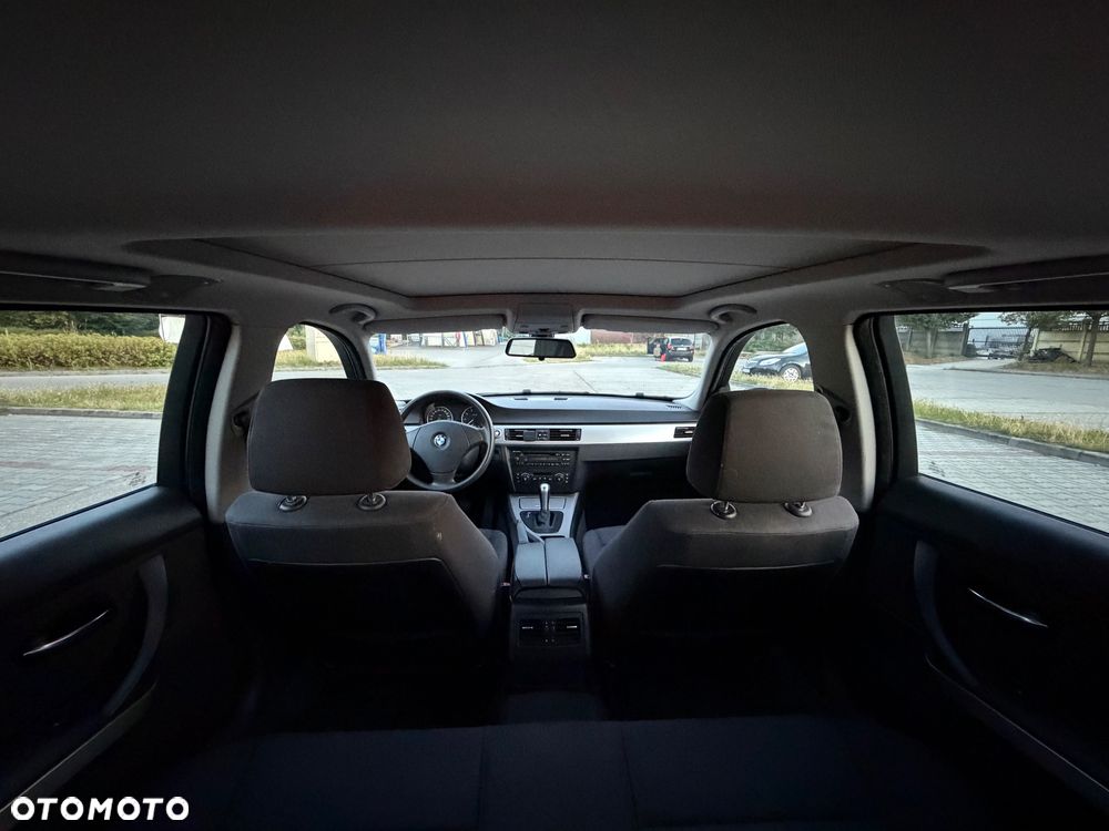 BMW Seria 3 - 16