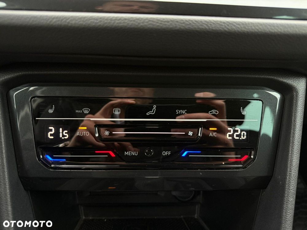 Volkswagen Tiguan 2.0 TDI SCR Elegance DSG - 29