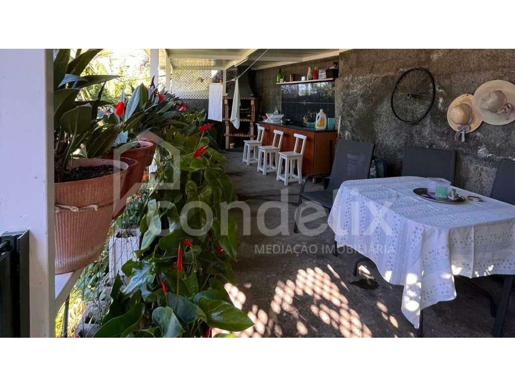 Moradia T2+1 para venda na Calheta - Grande imagem: 2/18