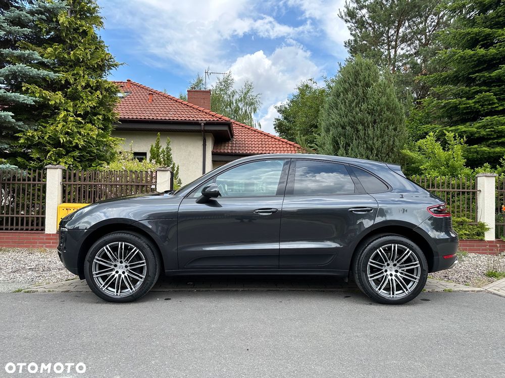 Porsche Macan Standard - 2