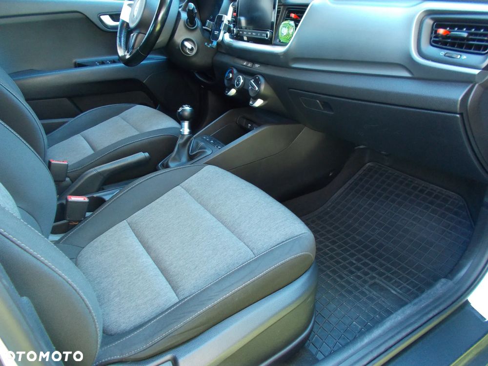 Kia Stonic 1.2 M - 11