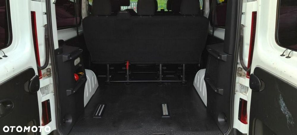 Renault Trafic 2.0 dCi - 14