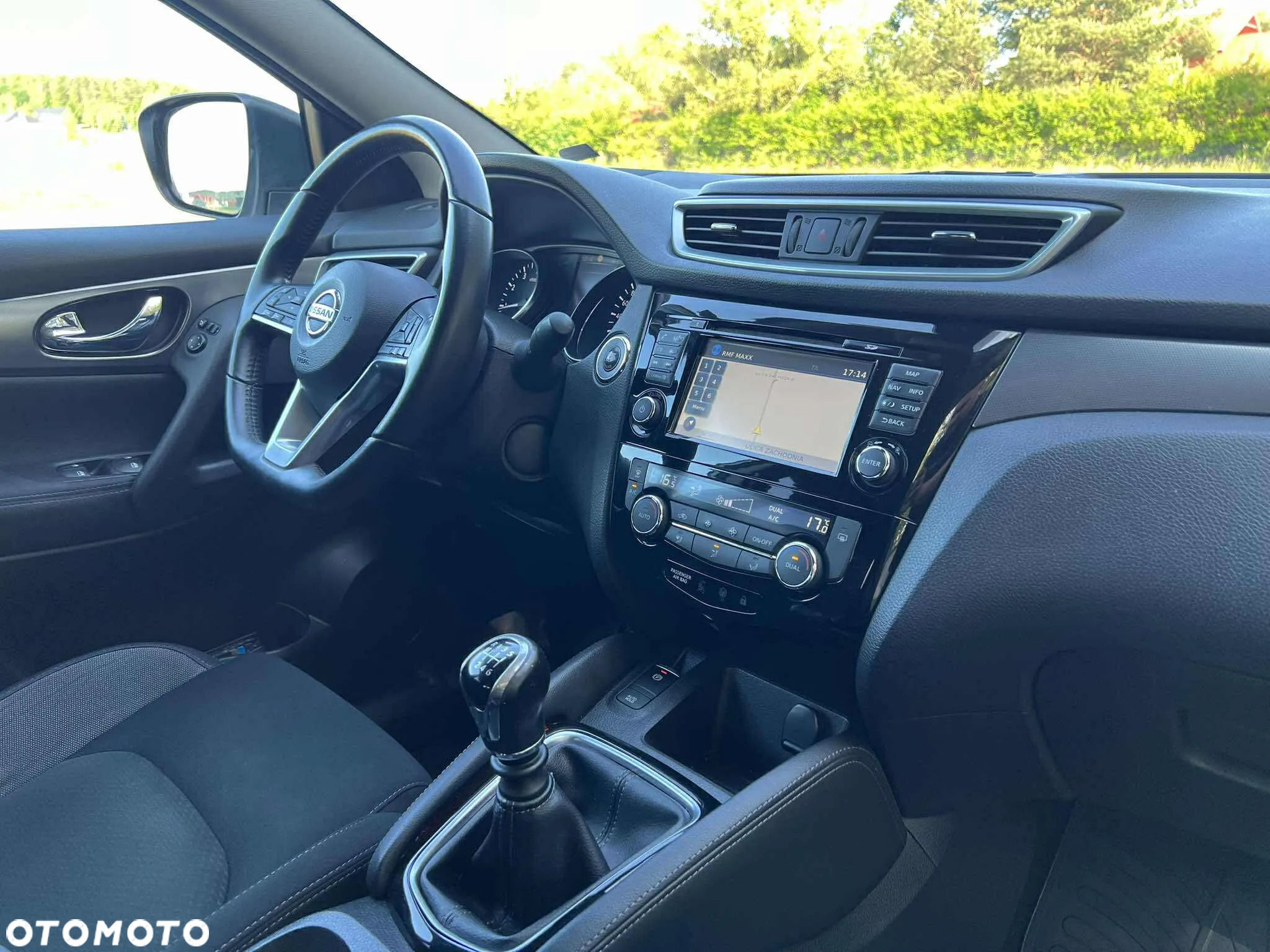 Nissan Qashqai 1.2 DIG-T Tekna - 19