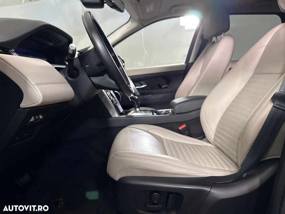 Land Rover Discovery Sport - 23