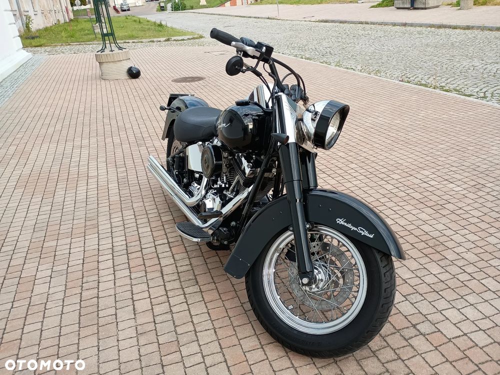 Harley-Davidson Softail Heritage Classic - 12