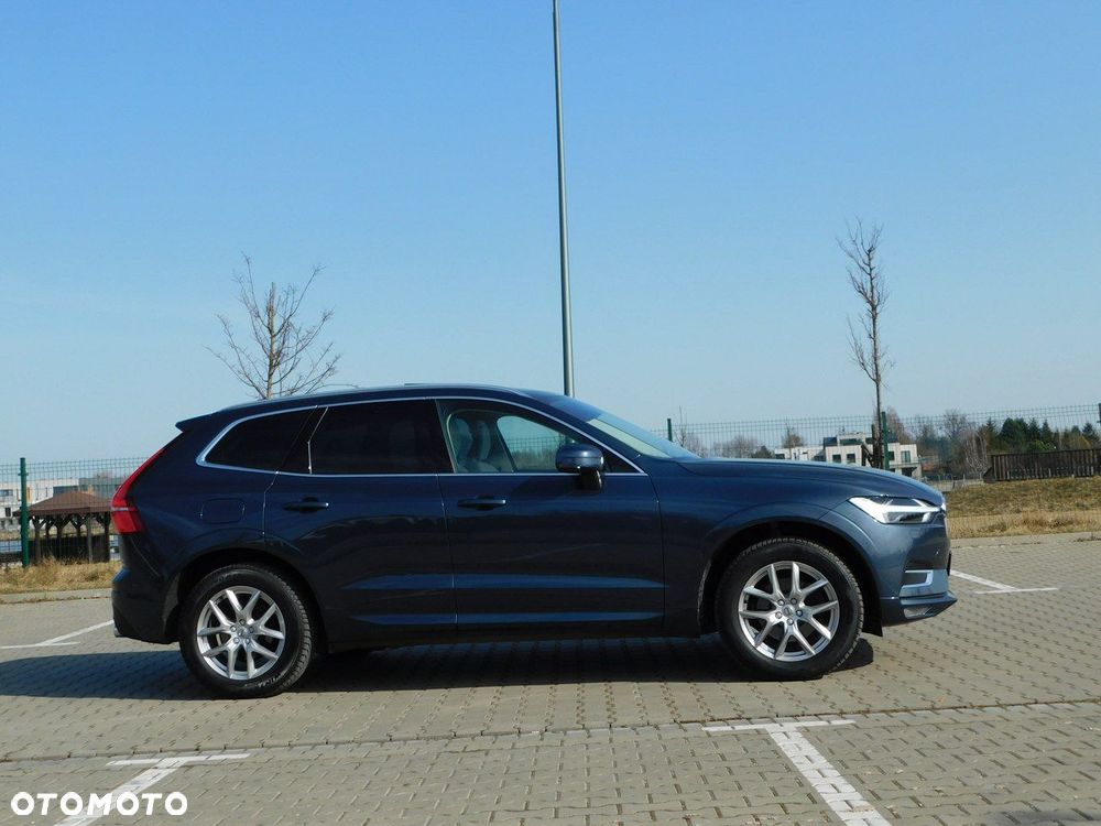 Volvo XC 60 D3 Momentum Pro - 6