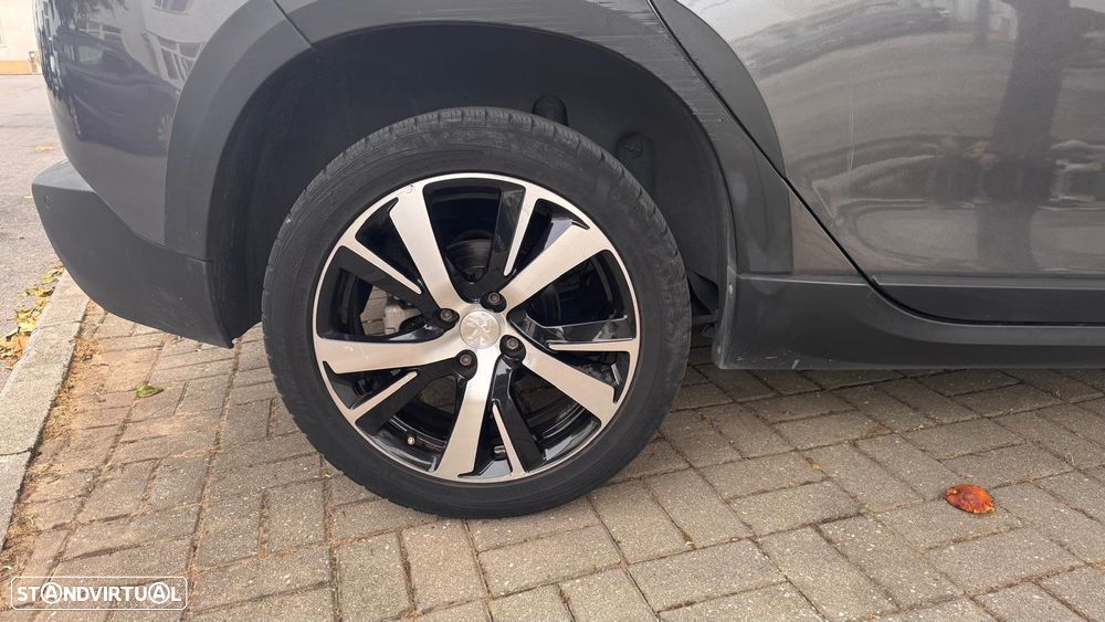 Peugeot 2008 PureTech 110 Stop&Start GT-Line Edition - 5