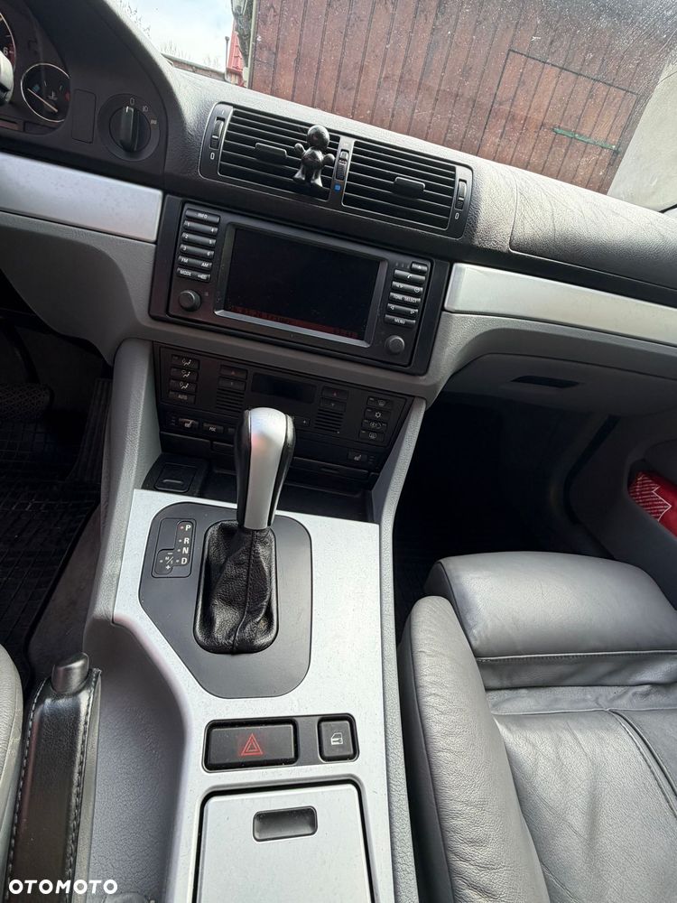 BMW Seria 5 - 24