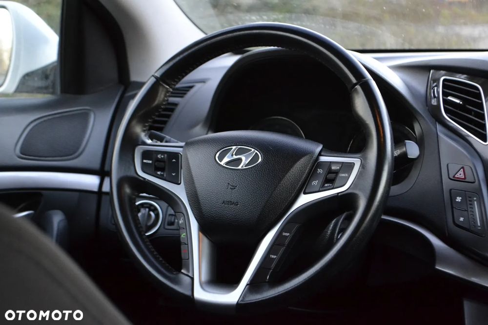 Hyundai i40 1.6 GDI Comfort + - 23