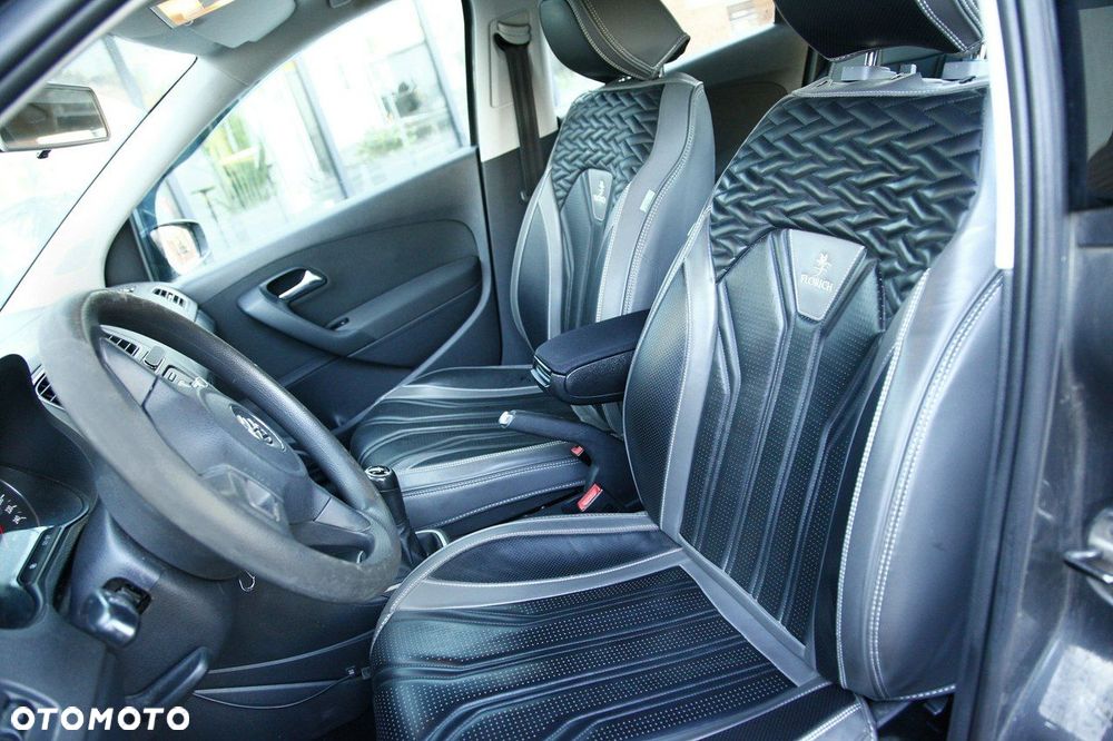 Volkswagen Polo 1.4 16V Comfortline - 14