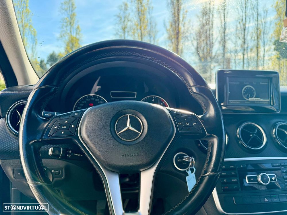 Mercedes-Benz A 180 - 20