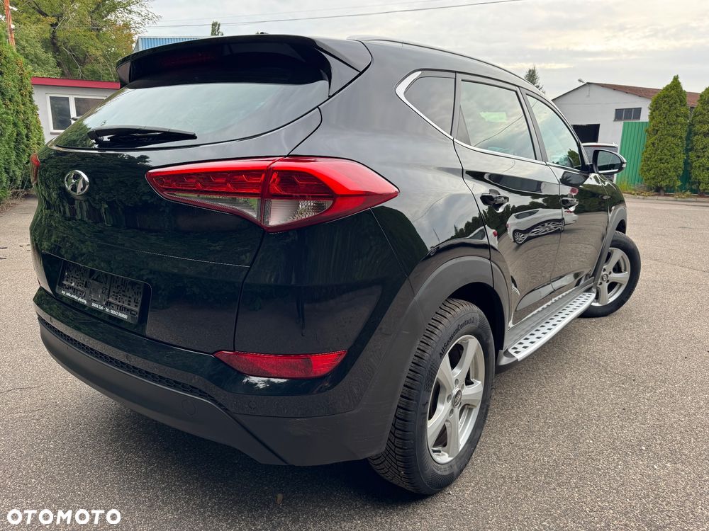 Hyundai Tucson blue 1.7 CRDi 2WD Intro Edition - 6