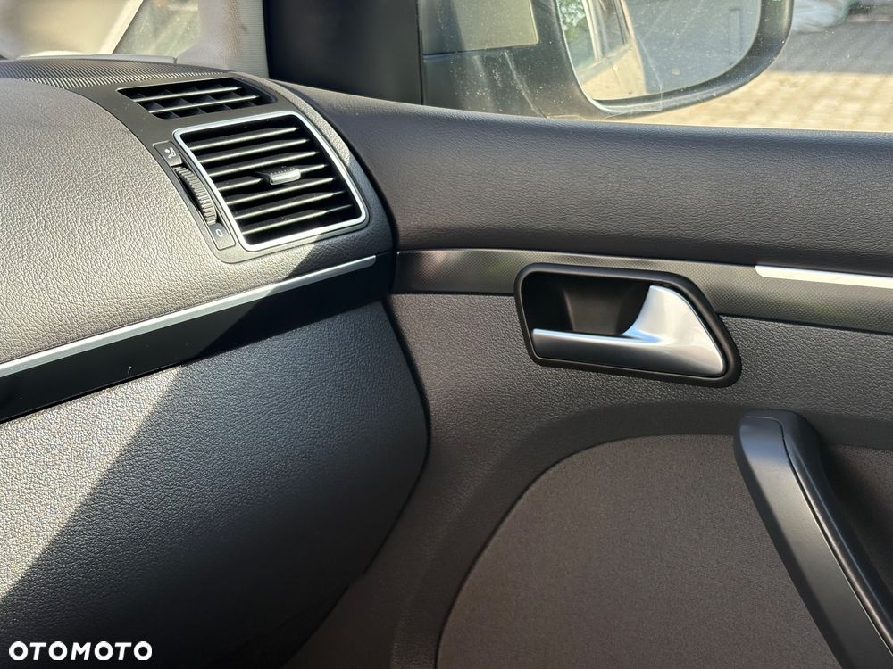 Volkswagen Touran 1.4 TGI BlueMotion DSG Cup - 14