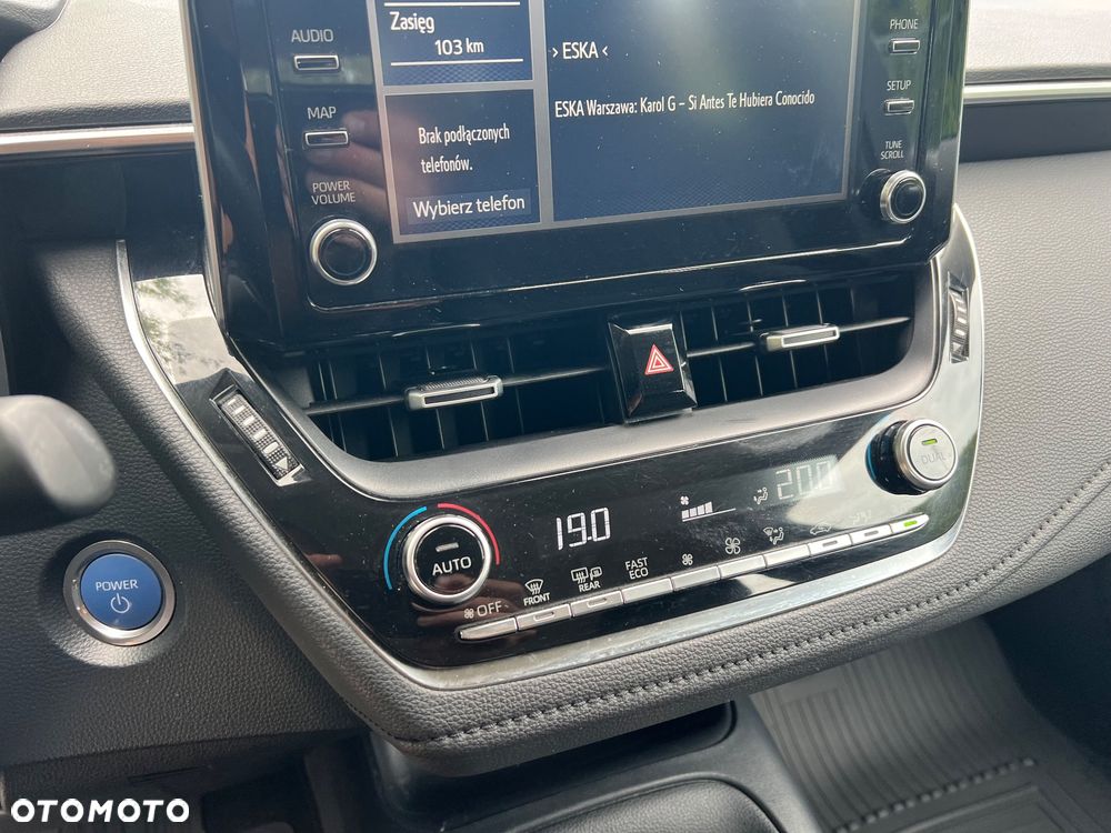 Toyota Corolla 1.8 Hybrid Active - 20